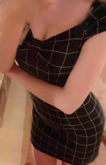 サリナ (20代半ば)