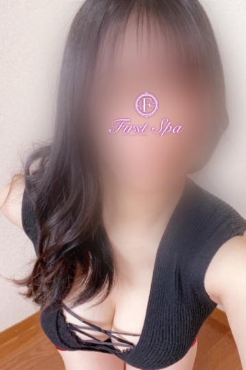 シオリ (22)