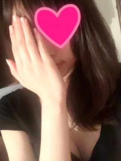 すず(22)